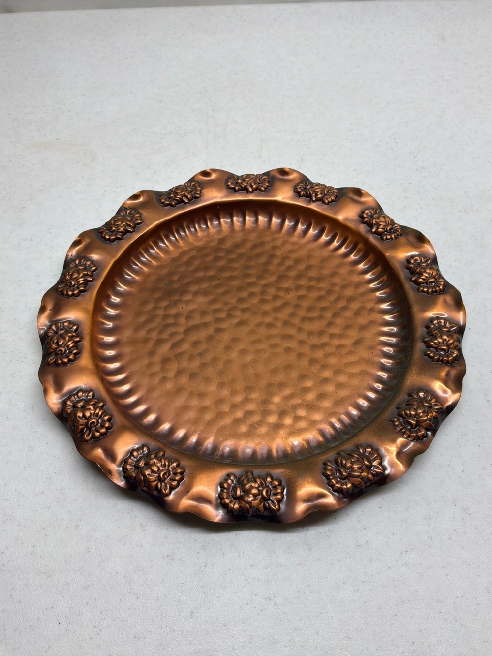 VTG 9.5” Handcrafted Gregorian Solid Copper Hanging Plate Floral Design